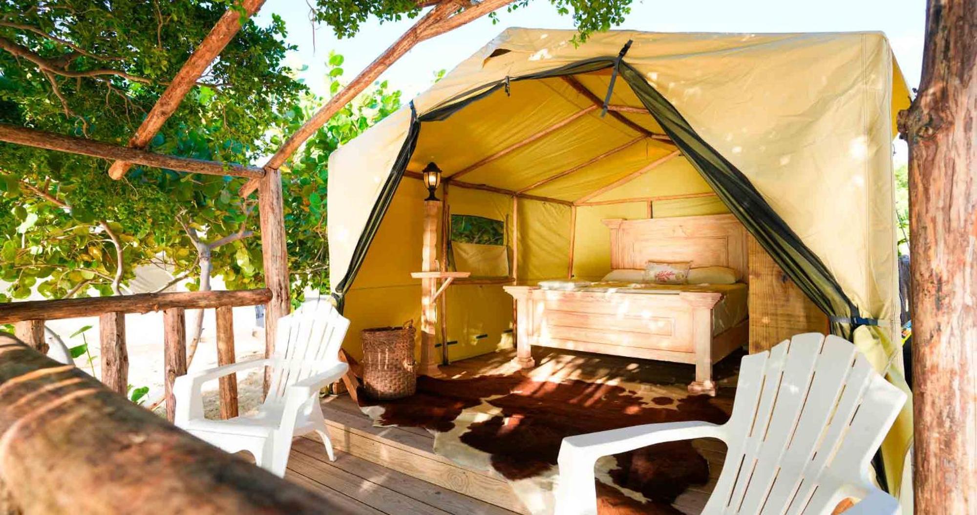 Glamping Ecolodge Cueva De Las Aguilas 페데르날레스 외부 사진