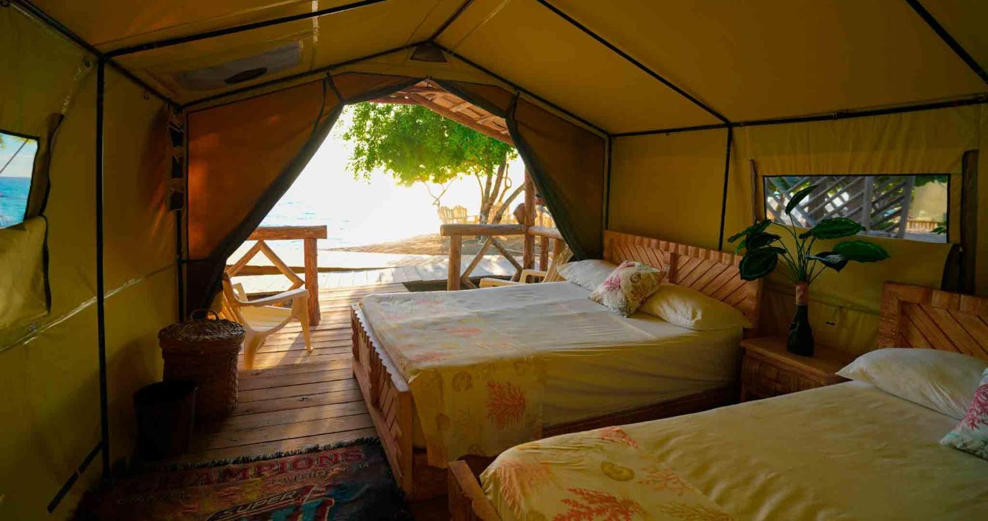 Glamping Ecolodge Cueva De Las Aguilas 페데르날레스 외부 사진