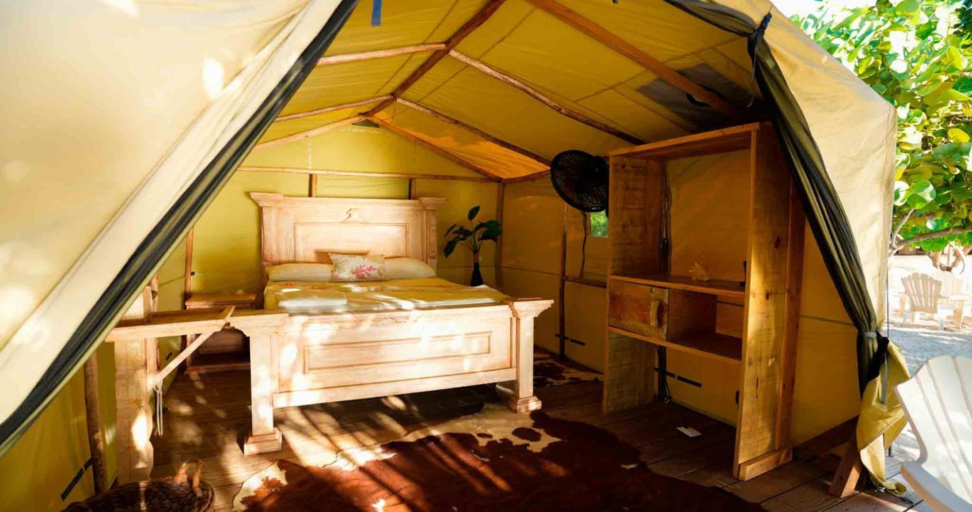 Glamping Ecolodge Cueva De Las Aguilas 페데르날레스 외부 사진