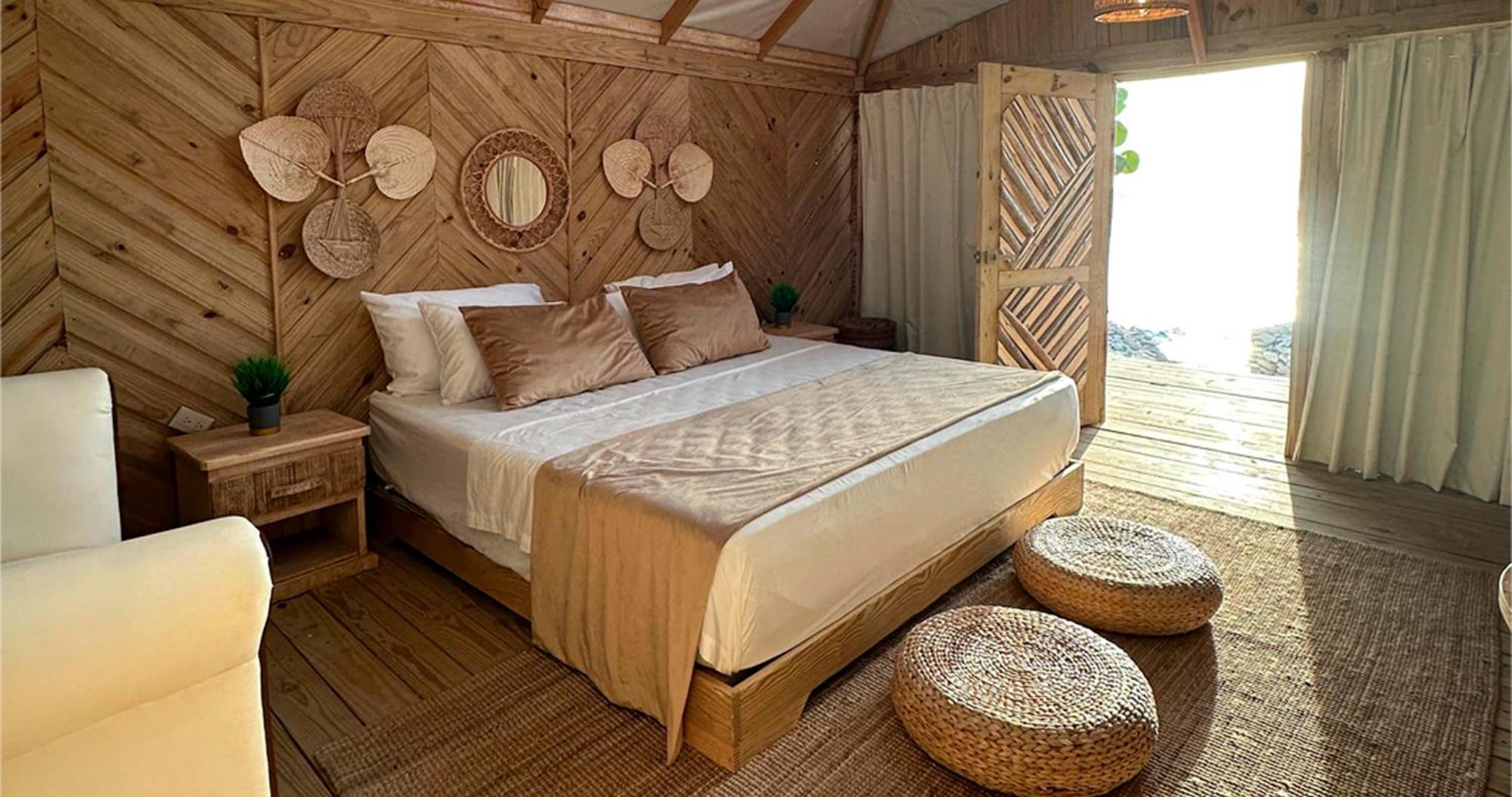 Glamping Ecolodge Cueva De Las Aguilas 페데르날레스 외부 사진